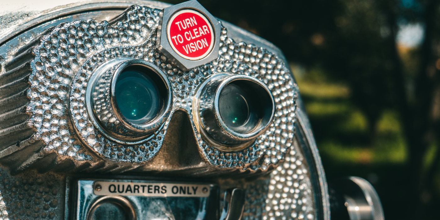 tourist binoculars 